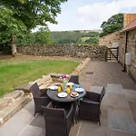 2 Bed In Danby Oc-wa315 *