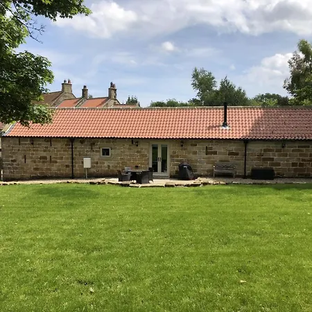 Hog Barn At Howe End 캐슬턴